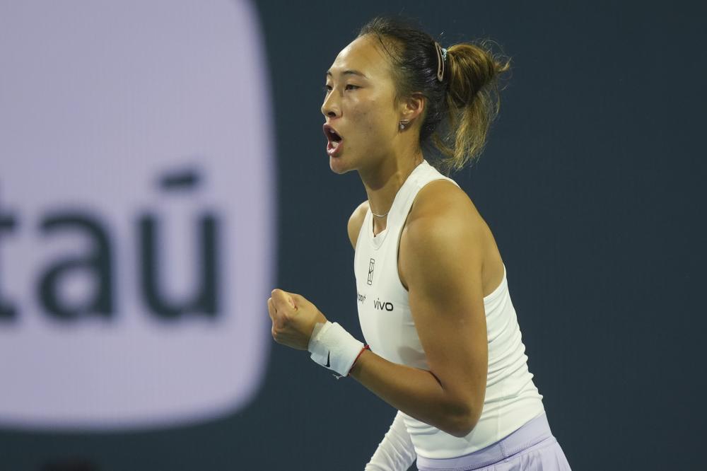 避免地站在 避免地站在