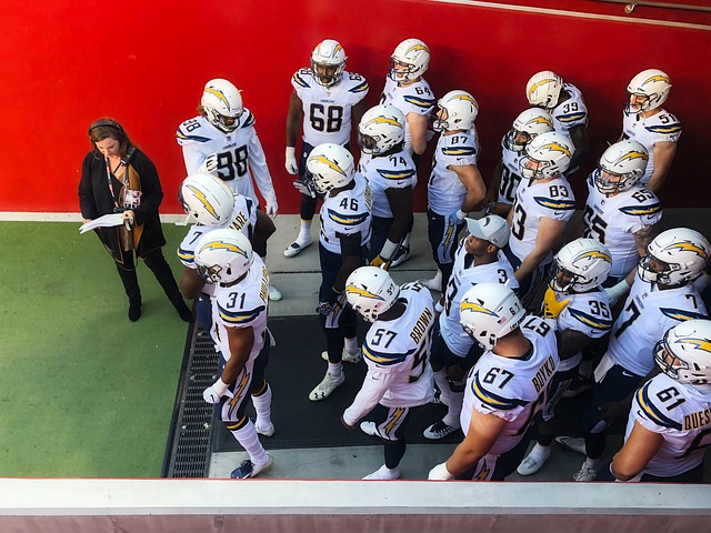 中国与加共 中国与加共